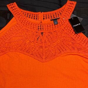 #T128-2- NWT Torrid Vibrant Orange Neck Crochet Swing Tank Top-4X